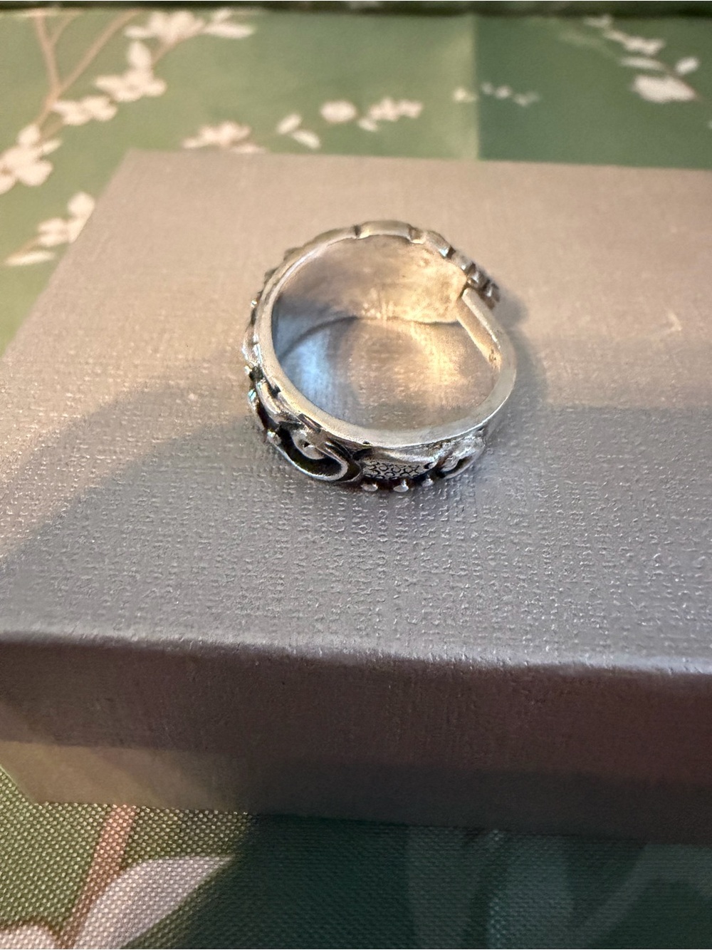 Hold - Picture 3 of 5
